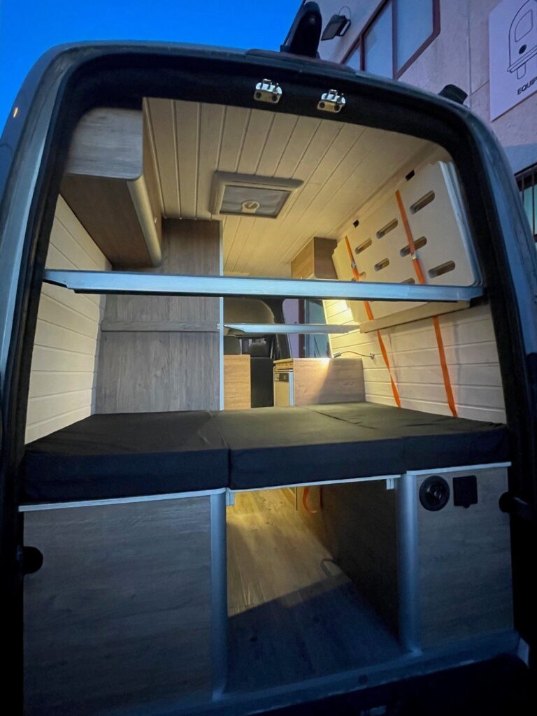 Posibilidad de montar dos camas en formato litera: más espacio, Camperizado por BaovanCamper