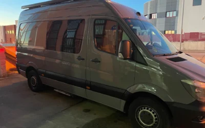 Camper Mercedes Sprinter AMBULANCIA 4+4