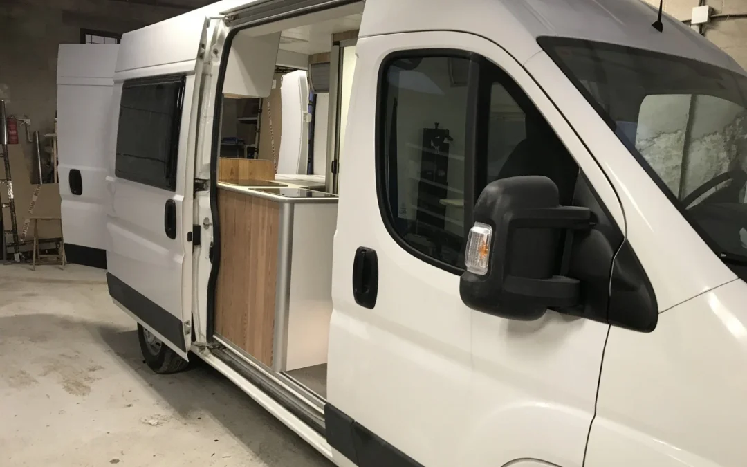 Camper Peugeot Boxer L2H2 4+2 CON CÁMARA TRASERA