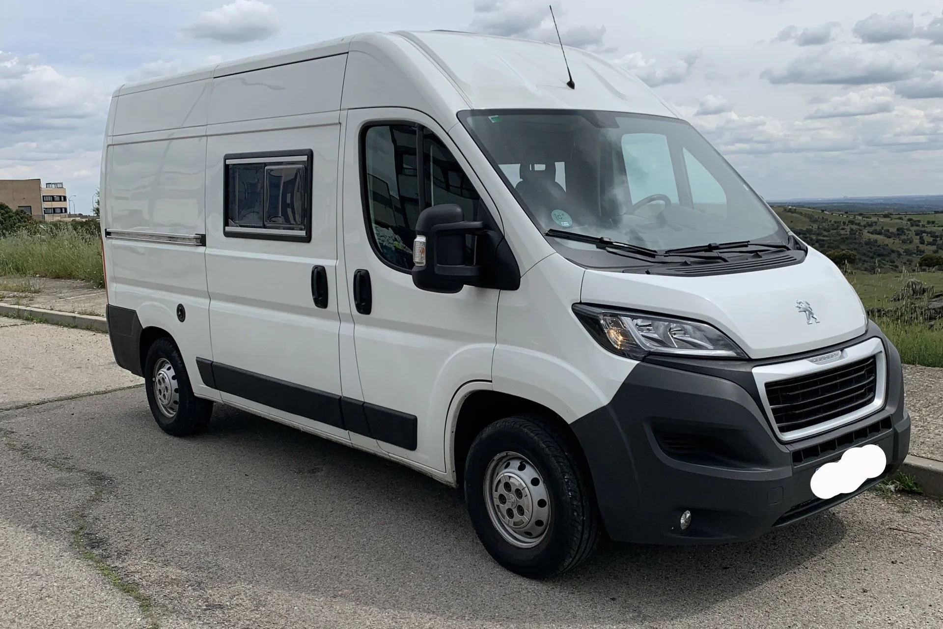 Camper Peugeot Boxer L2H2 4+4