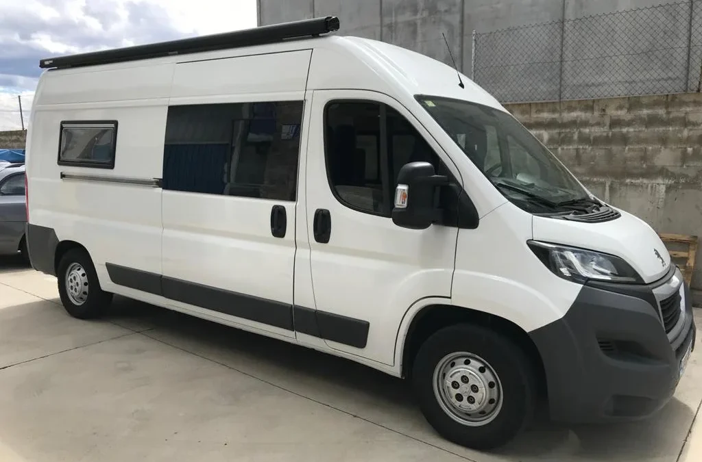 Camper Peugeot Boxer L3H2 4+4 CAMA ELÉCTRICA