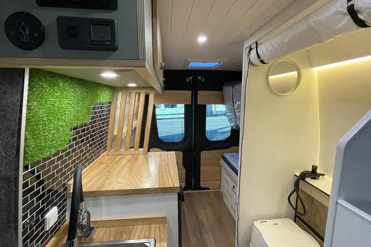 Iveco Daily 4+4 Pawlonia